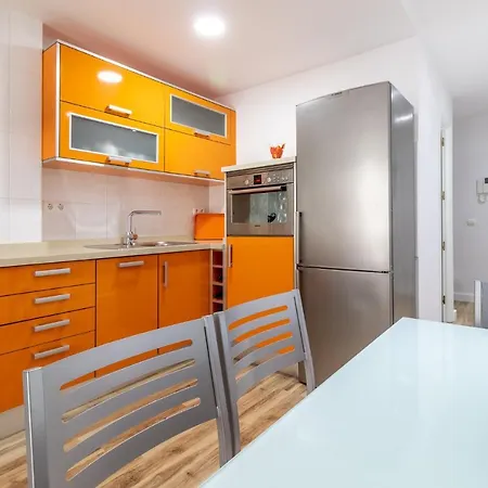 Flatguest Almansa * 3bdr * Parking * Wifi Apartment